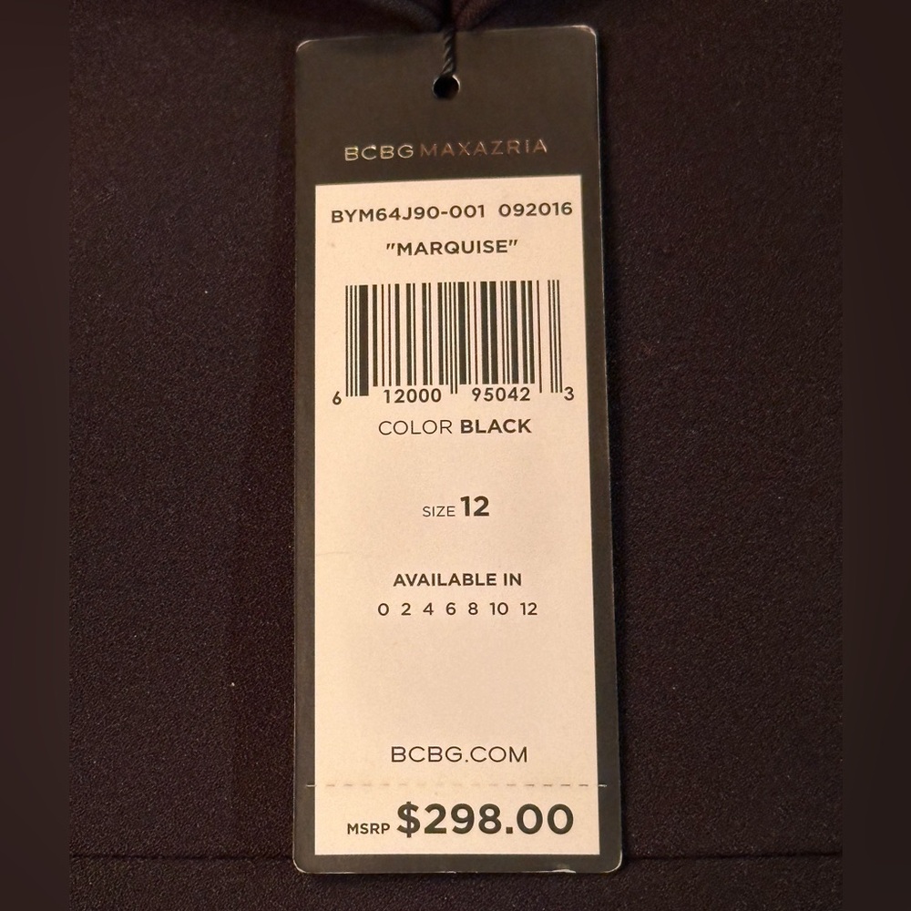 Beautiful dress with tags - Picture 4 of 5